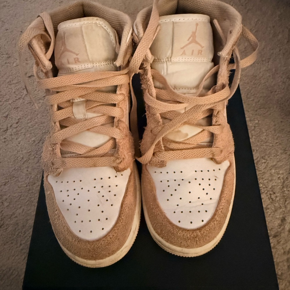 Jordan Kids Sneakers - Beige and Off-White